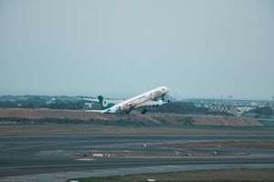起飛－《跑道－桃園機場》.jpg