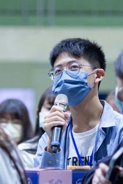 檔案:李柏均肖像照.jpg