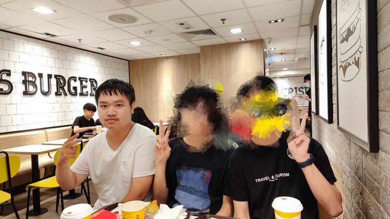 檔案:華江斯坦訪HWC及奧格洛伊.jpg